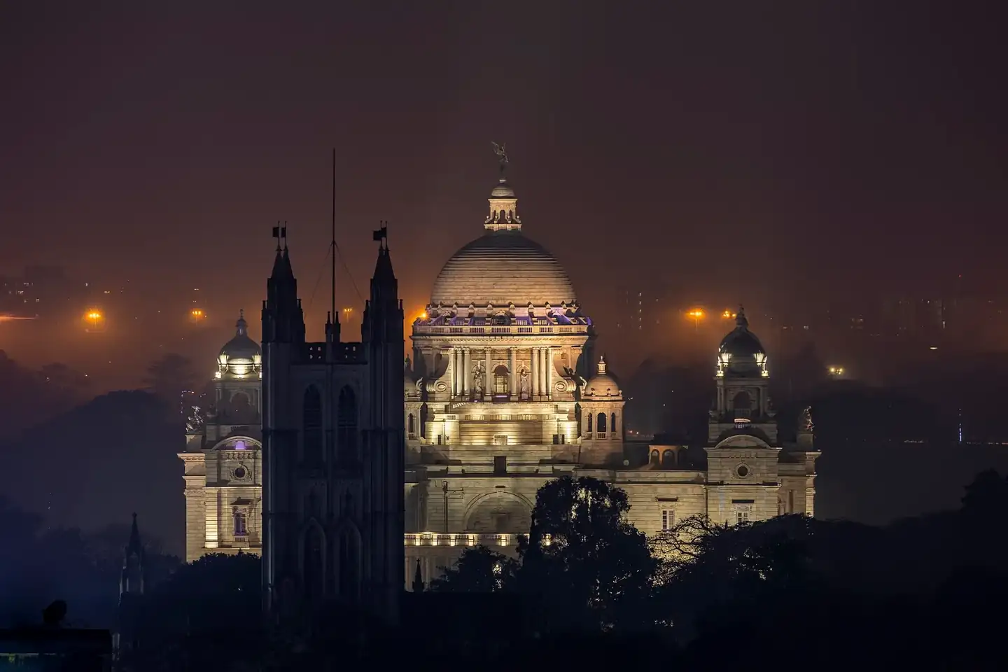 Victoria Memorial Kolkata at night