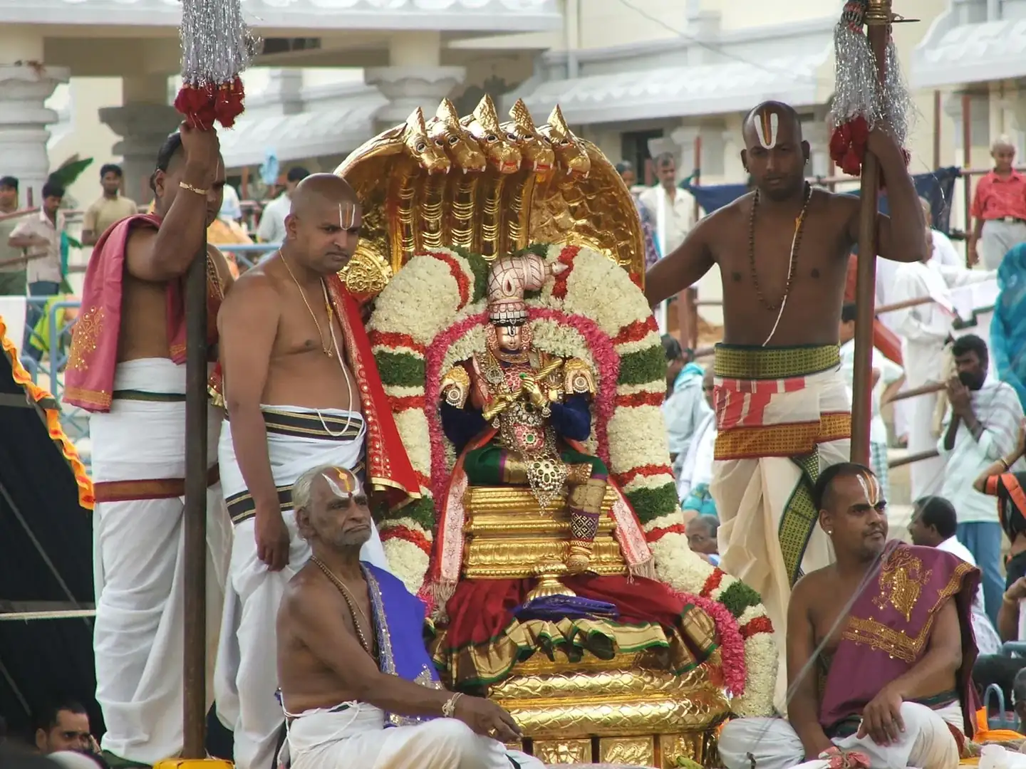 Malayappa in Chinnasesha Vahanam