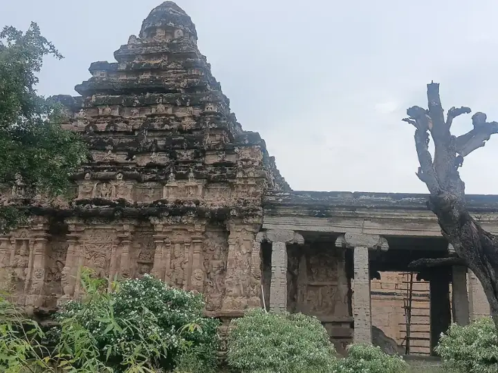 Brahmapureeswarar Temple, located in Thirupattur