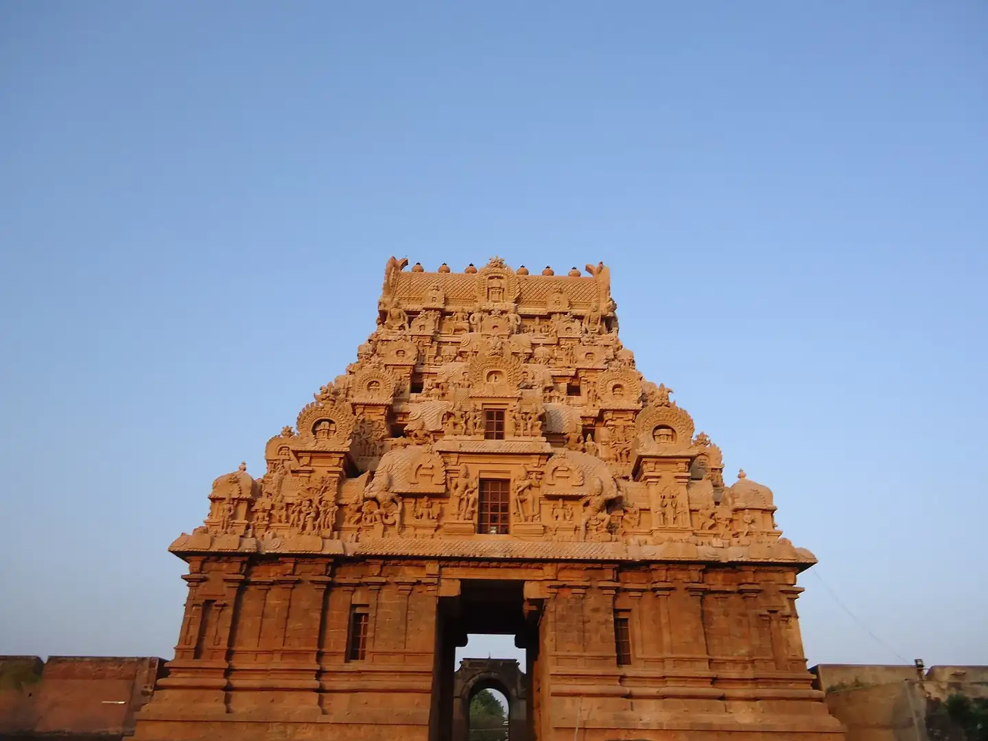 BRIHADEESWARAR TEMPLE ENTRANCE